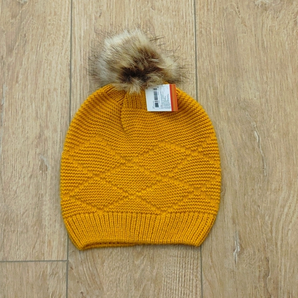 Knit beanie hat mustard gold yellow fur pom nwot